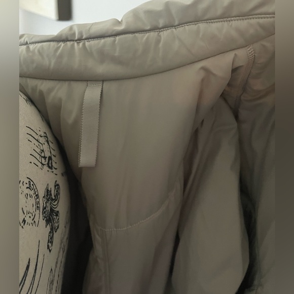 Pre LOVED Lululemon Insulated Trench - Picture 12 of 12